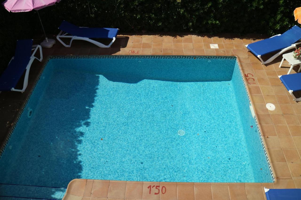 Spectacular Villa With Swimmingpool In Cala Blanca Cala Blanca  Bagian luar foto