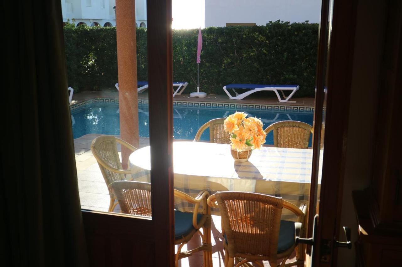 Spectacular Villa With Swimmingpool In Cala Blanca Cala Blanca  Bagian luar foto